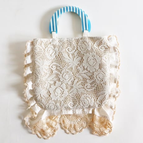 embroidery acrylic handle bag (flower)