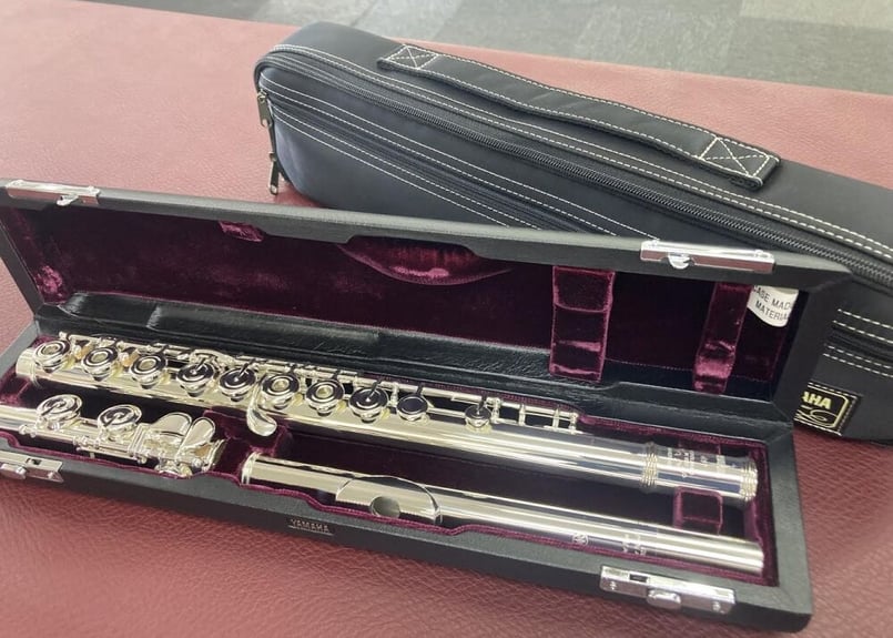 【美品】 YAMAHA フルート イデアル 総銀製 YFL-897 前田綾子選定 美品】 YAMAHA フルート イデアル 総銀製 YFL-897 前田綾子選定