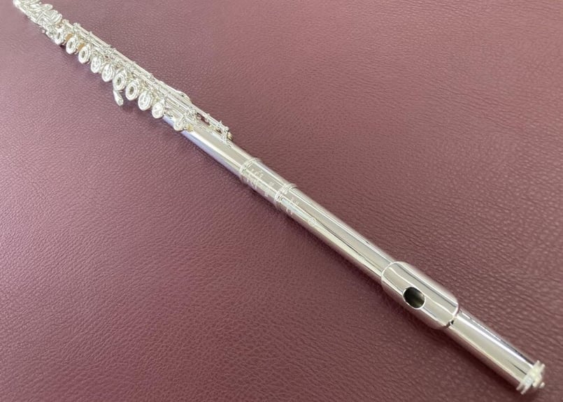 【美品】 YAMAHA フルート イデアル 総銀製 YFL-897 前田綾子選定 美品】 YAMAHA フルート イデアル 総銀製 YFL-897 前田綾子選定