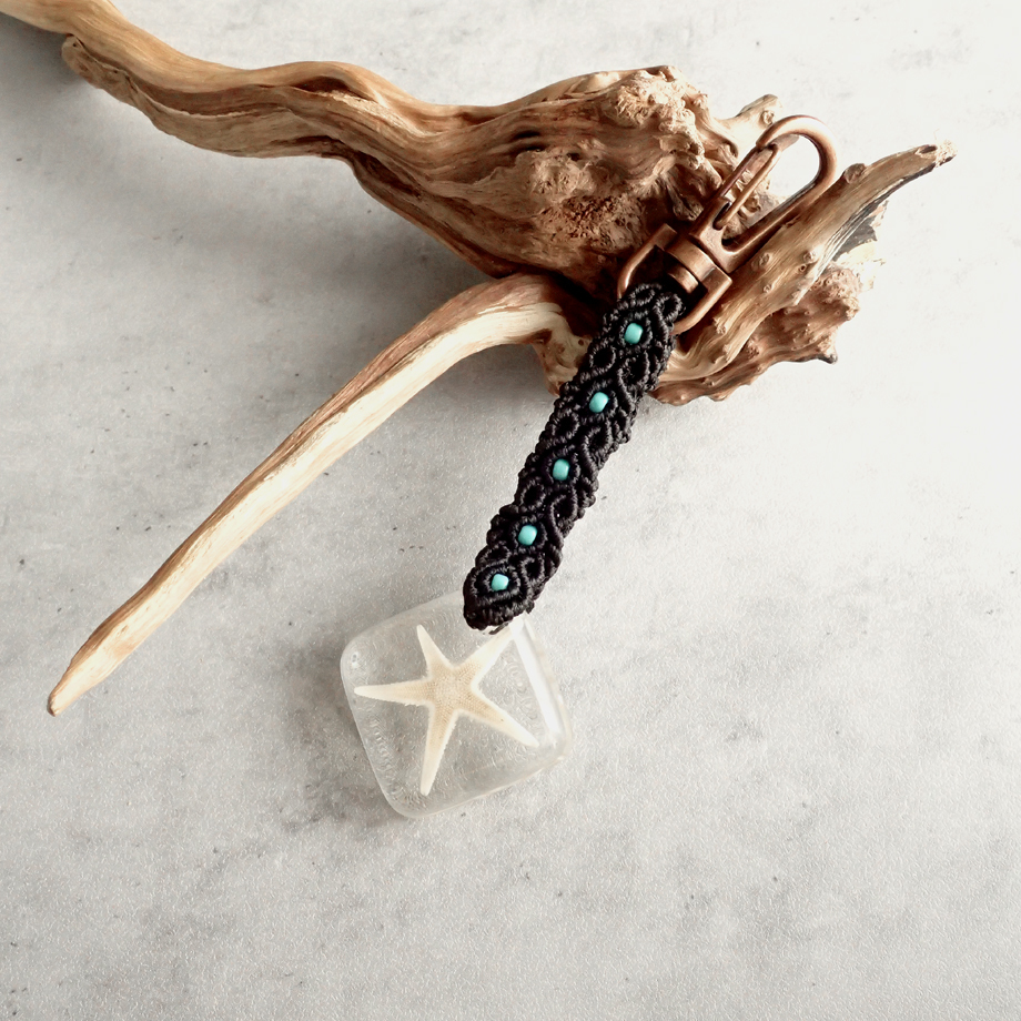ヒトデ類樹脂封入標本キーホルダー | Atelier BIOTA