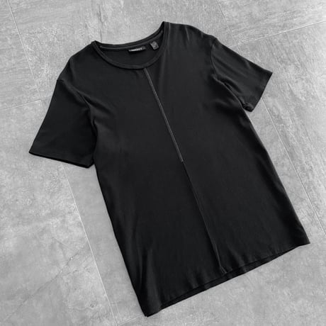 DKNY
