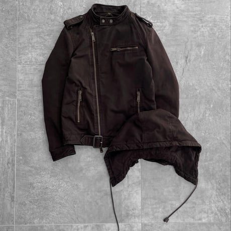 DSQUARED2