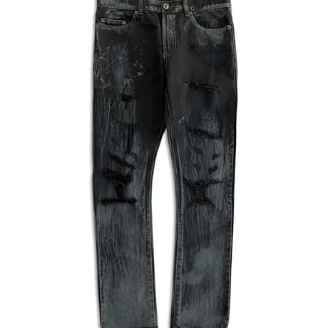 Shadow washed black destroyed skinny denim