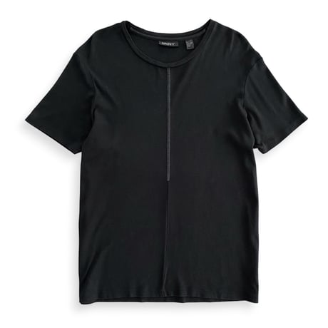 DKNY