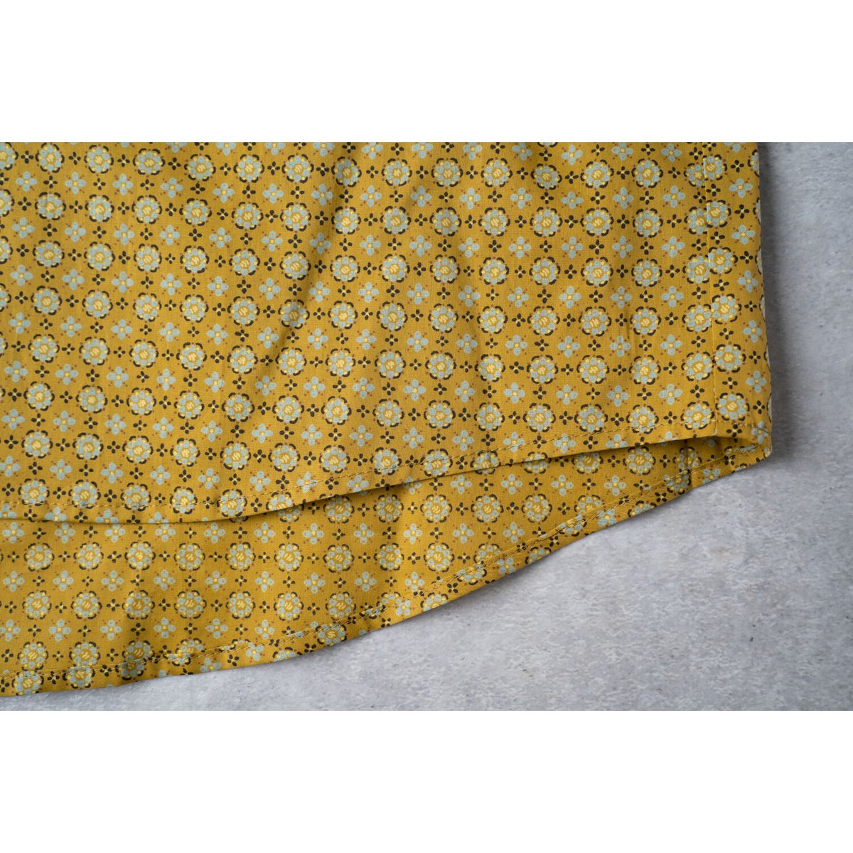 小紋プリント シャツカラーブラウス nk535244 | LAND online store
