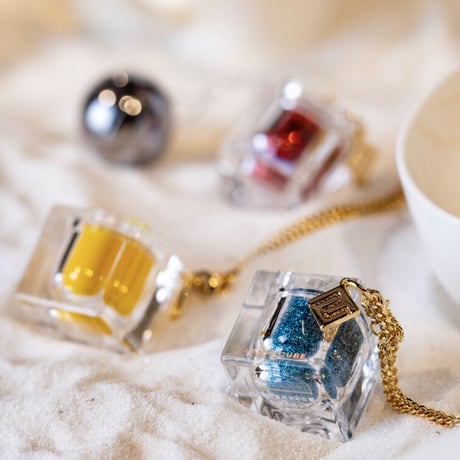 【Make-up Balm】#04 TRUE YELLOW with GOLD LIP BRUSH