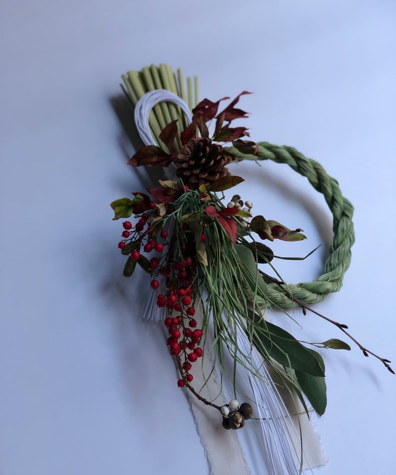 南天と松ぼっくりのお正月飾り | botanical driedflower works