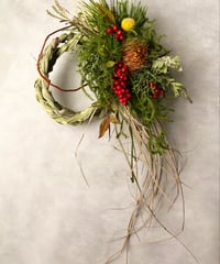 おたふく南天と松のお正月飾り | botanical driedflower works