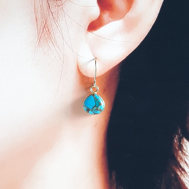 1点作品☆ コンポジットコッパーターコイズピアス イヤリングに変更可能☺︎ ブルーコッパーターコイズ 一粒ピアス/イヤリング | そそ-楚々-