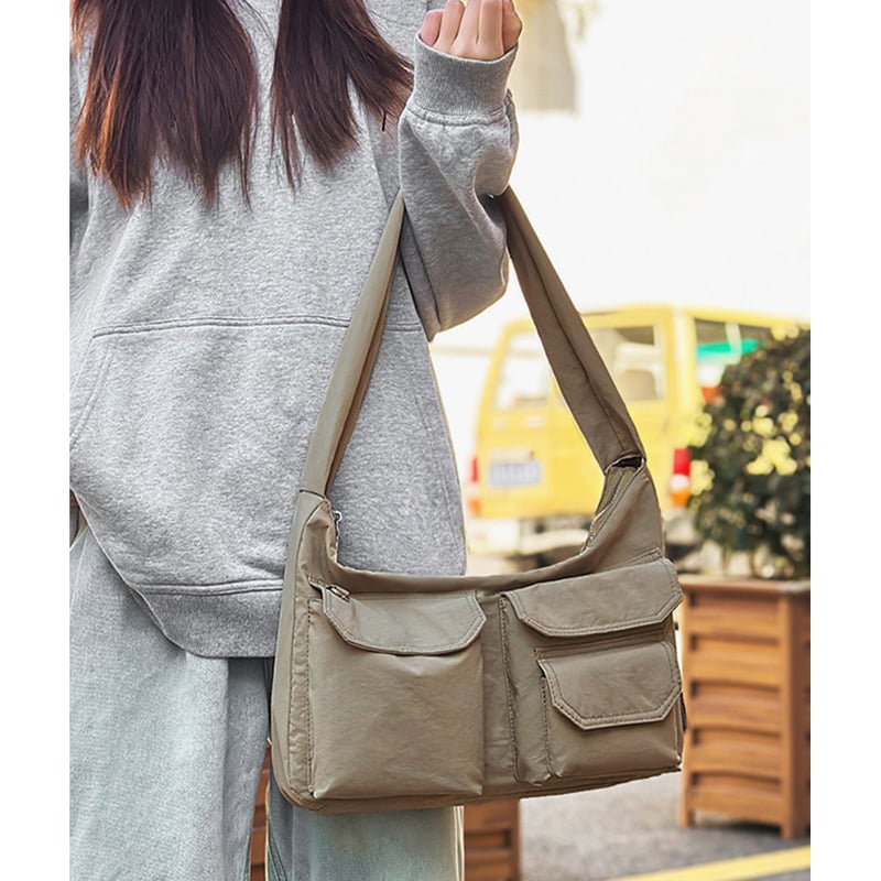 軽量ナイロンショルダーバッグ | Bagoodtimeshop