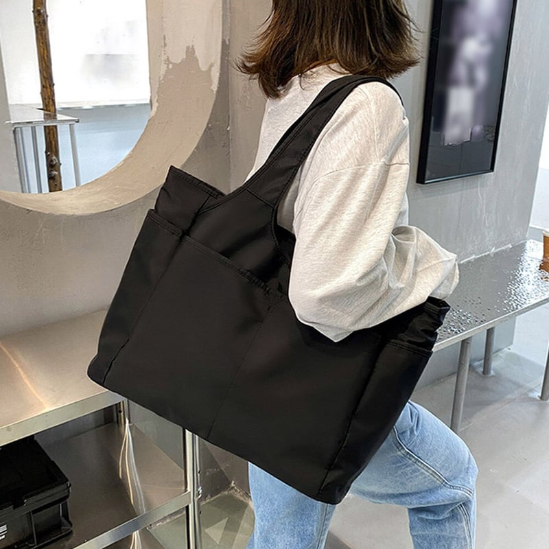 【極美品】ディーゼル トートバッグ インダストーリー ナイロン×レザー 大容量 DFFUR. トートバッグ 「ロングセラー」大容量軽量ナイロントート