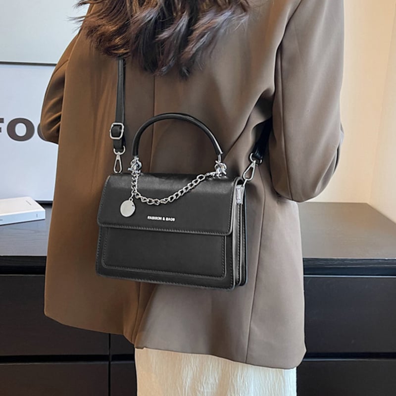 IVE ユジン minive 2025 韓国ポップアップ限定 斜め掛け バッグ IVE ウォニョン minive 2025 韓国ポップアップ限定 キーホルダー