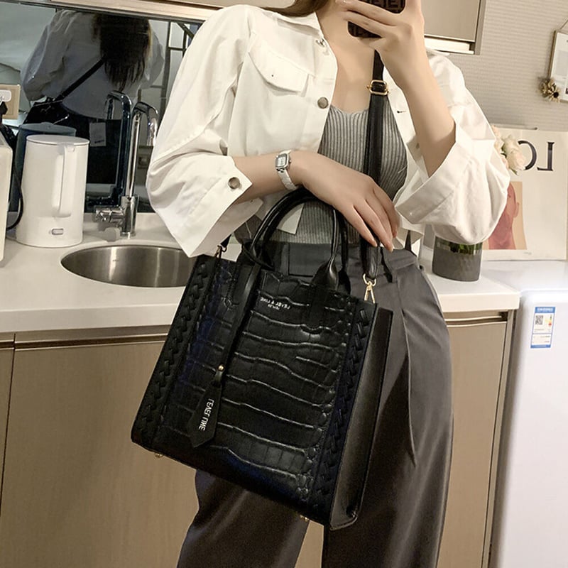 cooco  型押しクロコダイル　キャリーケース　トートバッグ　2way クーコ COOCO クロコ型押しキャリーカート（ピンク