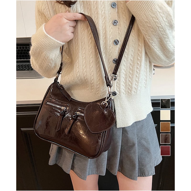 レタリングハートチャーム付きショルダーバッグ レトロショルダーバッグ ハートチャーム付 | Bagoodtimeshop