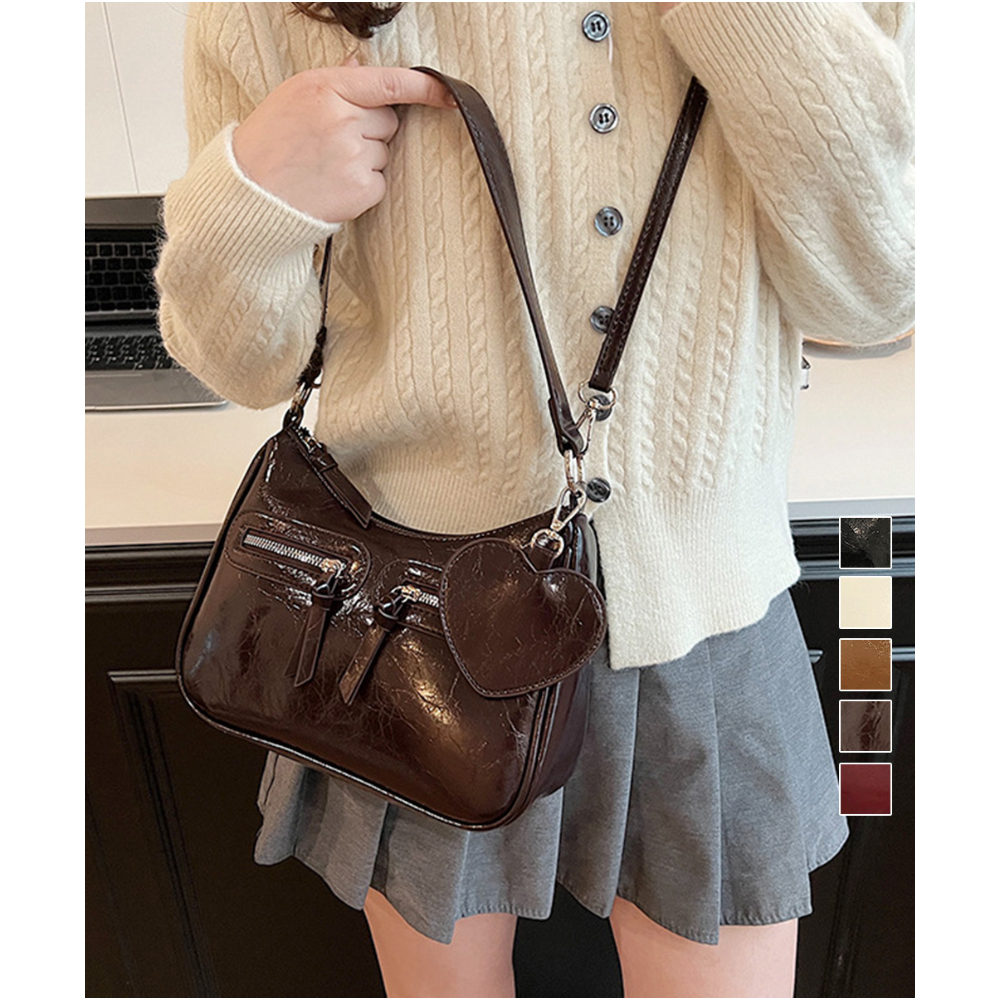 レトロショルダーバッグ ハートチャーム付 | Bagoodtimeshop