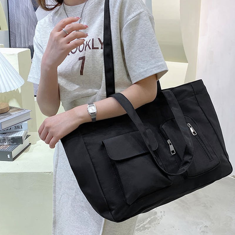 美品 ブラック ナイロン 巾着型バッグ 巾着バッグ【Mサイズ】 ナイロン 本革 ショルダーバッグ 高品質