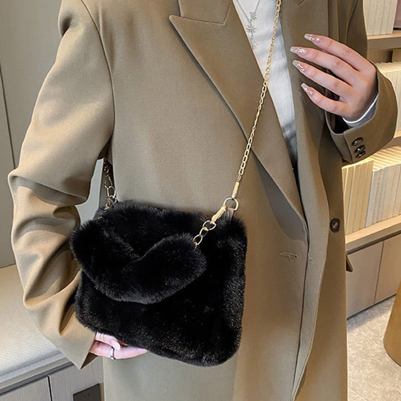 チェーンショルダーファーバッグ | Bagoodtimeshop チェーンショルダーファーバッグ | Bagoodtimeshop