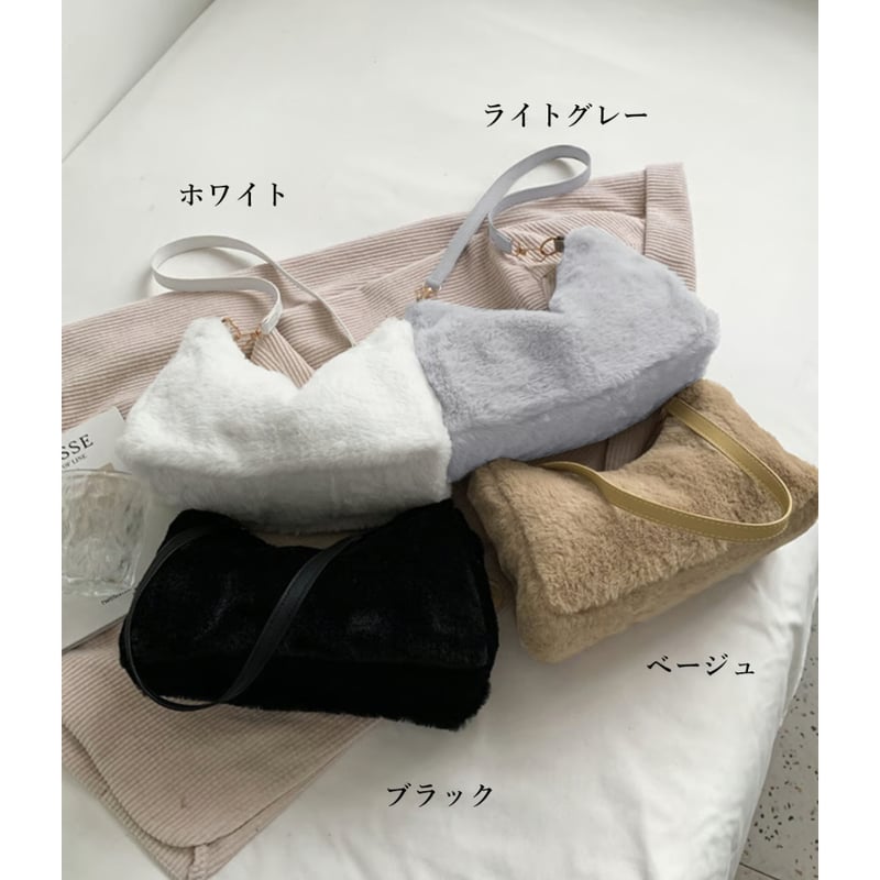 ライトグレー ファー ショルダーバッグ 持ち手も❤ふわふわファーショルダーバッグ（ライトグレー色） ショルダーバッグ asa 通販 18307270｜Creema(クリーマ)  ハンドメイド・手作り・クラフト作品の販売サイト 