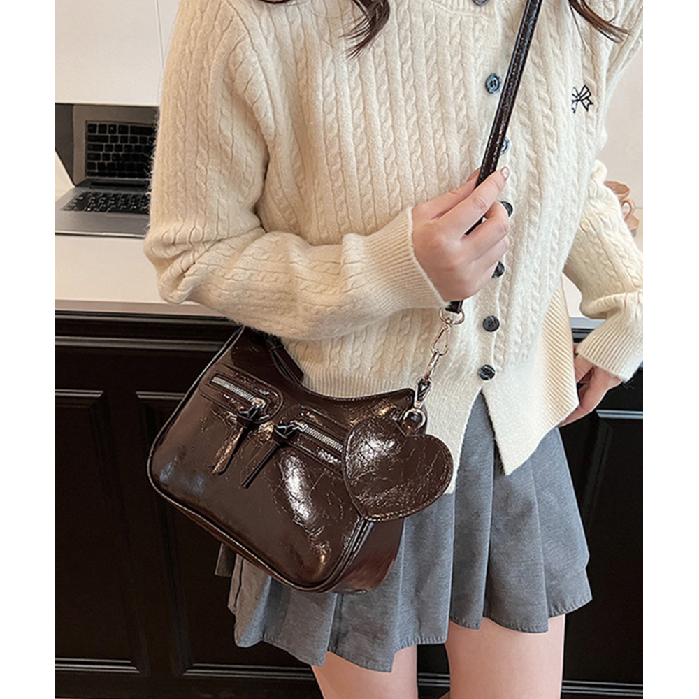 レトロショルダーバッグ ハートチャーム付 | Bagoodtimeshop