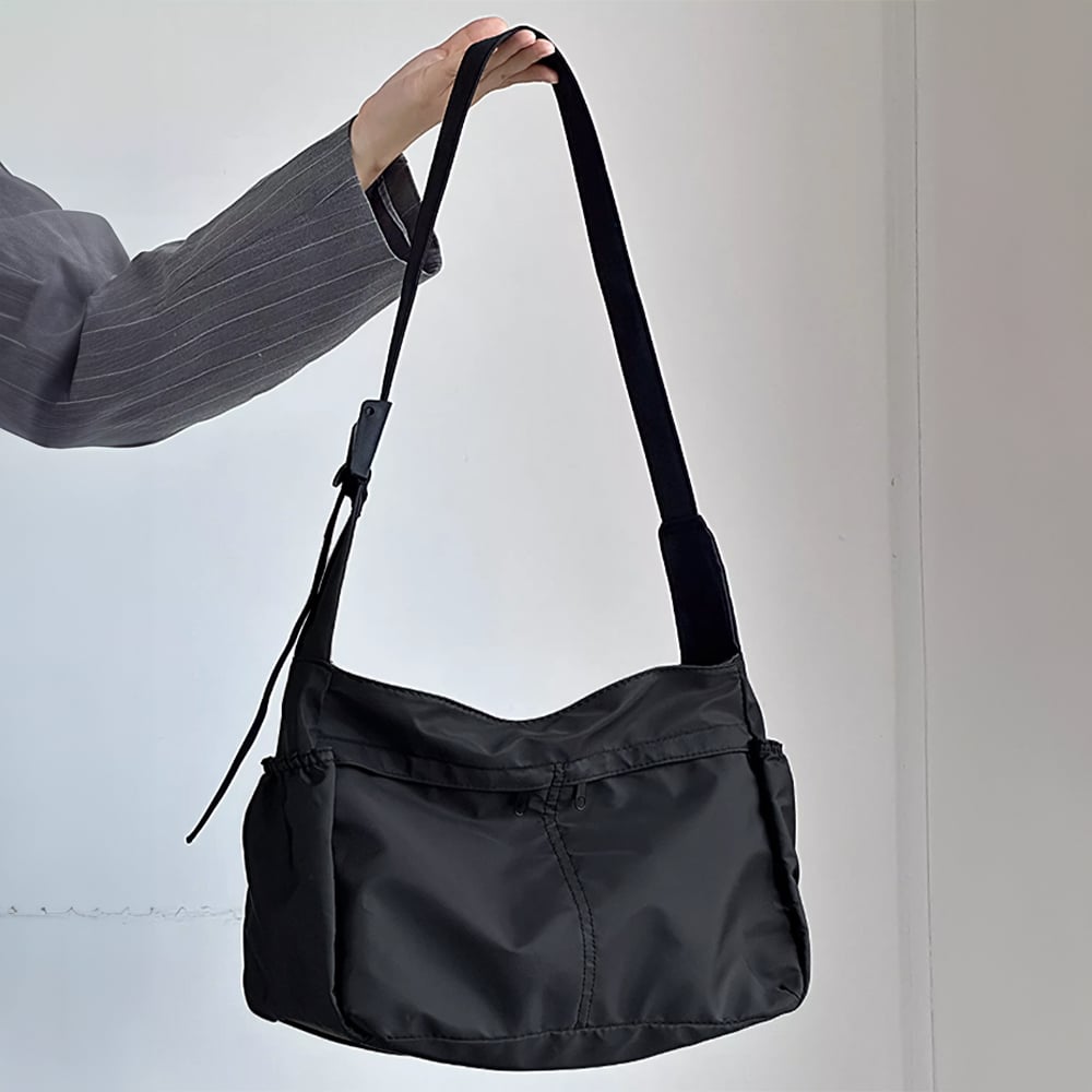 トゥデイブル　ナイロンバッグパック✴︎値下げ早い者勝ち！ 大容量ナイロンショルダーバッグ | Bagoodtimeshop