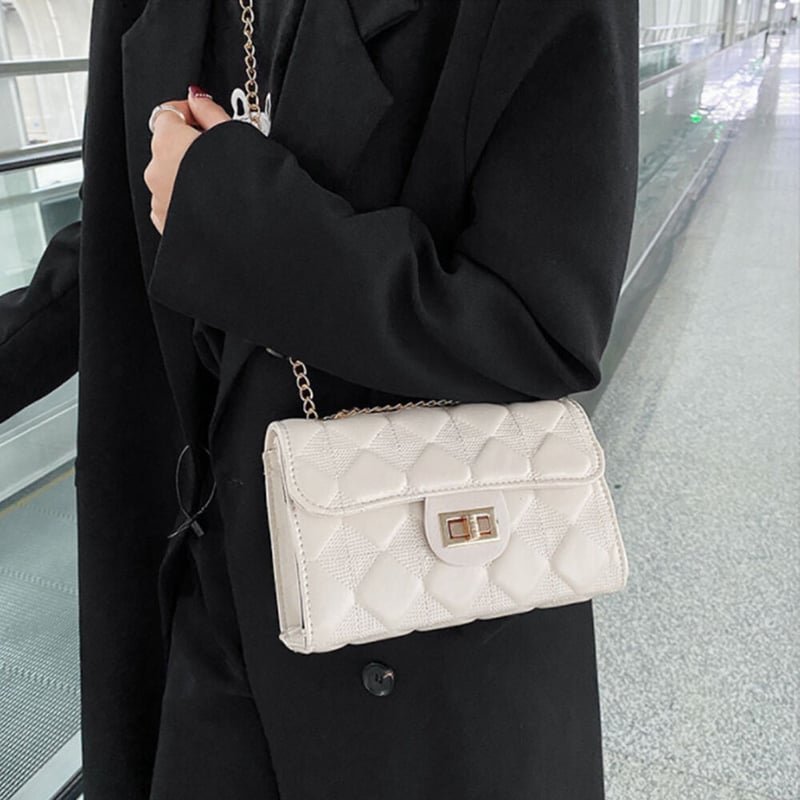 最終値下げ今だけ♡ノベルティ　ショルダーバッグ　チェーンウォレット　キルティング キルティングチェーンショルダーバッグ | Bagoodtimeshop