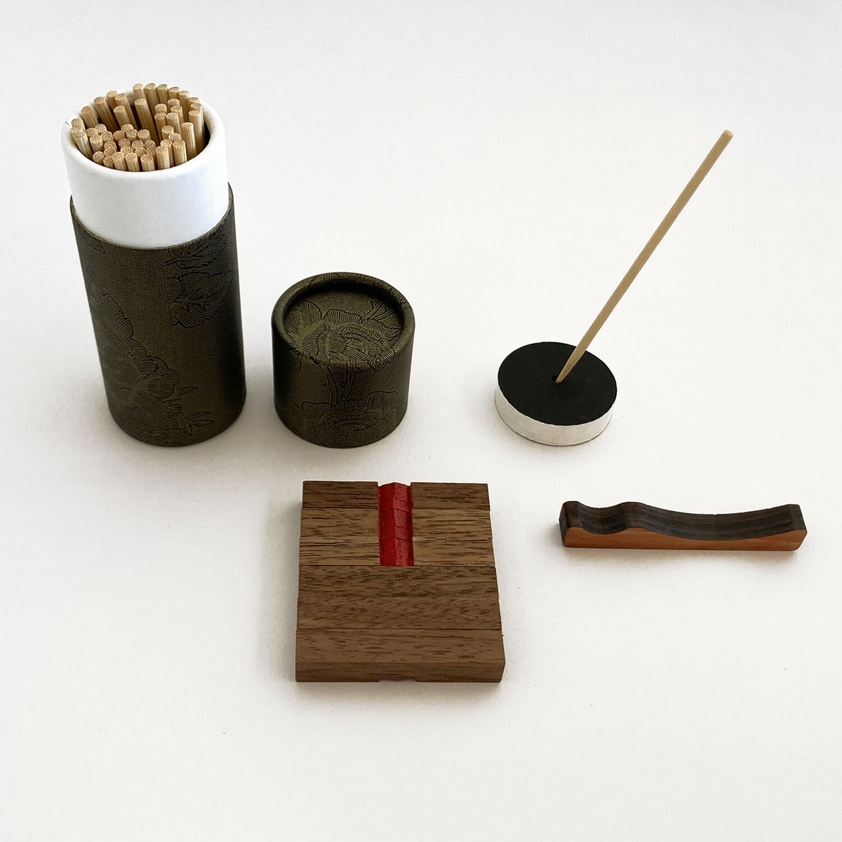 観象ミニ易入門セットblack／筮竹・算木・筮筒・太極・ケロク器 fit=scale-down,w=1200
