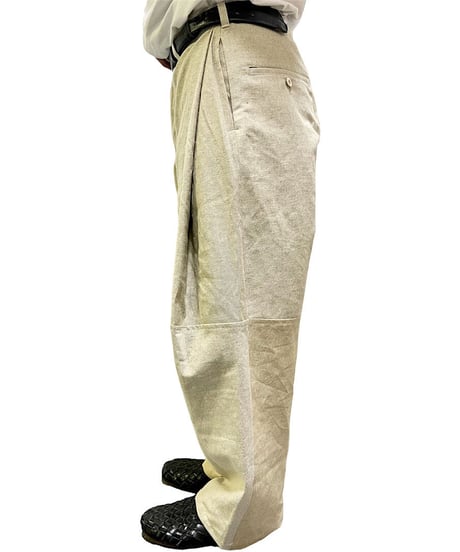YUYAMORIBE　No.YM-DL×PT-02×C　ASYMMETRY TUCK PANTS