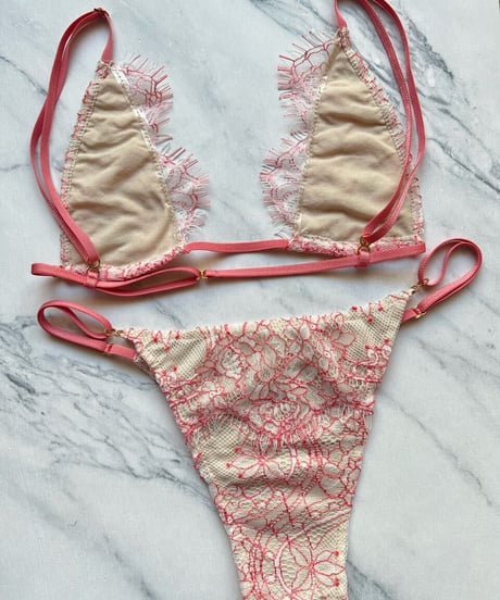 Flamingo pink