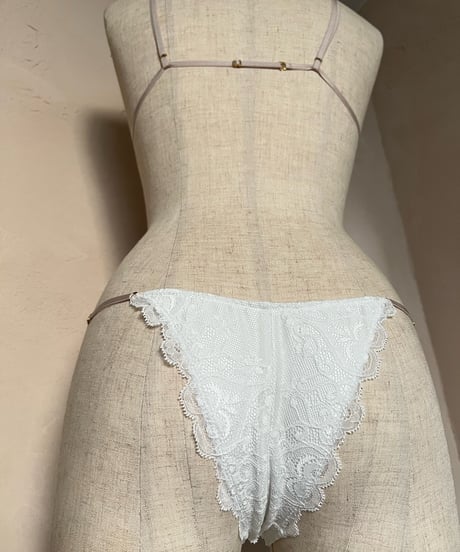 エッグシェルホワイト