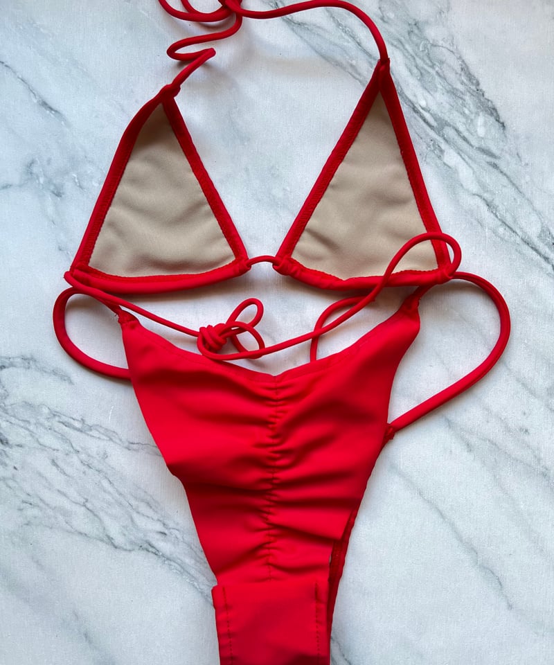 レッドビキニ | ViAnna