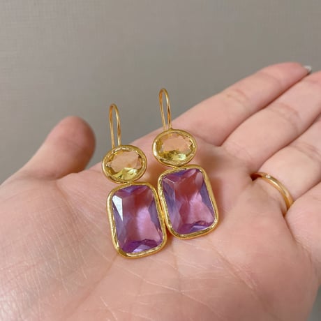 クォーツ　ピアス