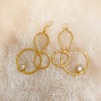 パールデザインピアス