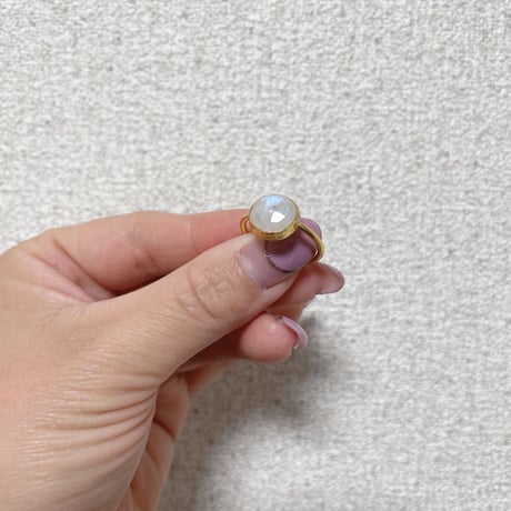 レインボームーンストーン