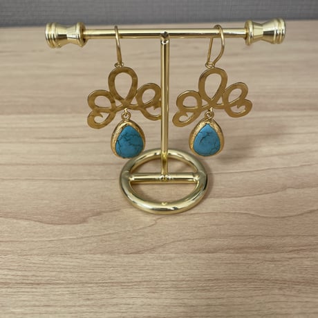 ターコイズ　ピアス