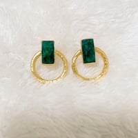 エメラルドデザインピアス