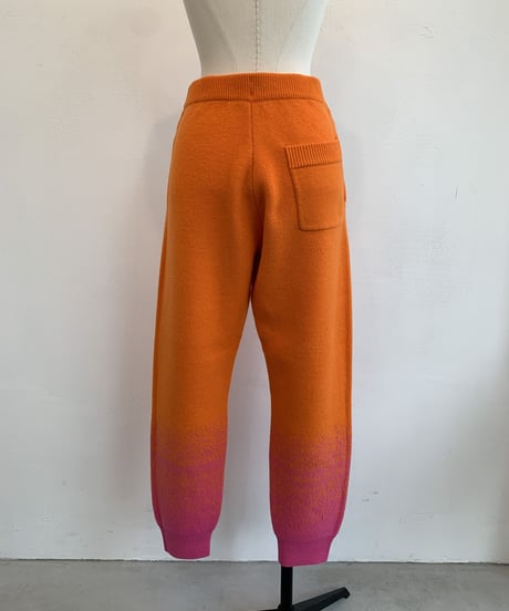 Gradation Knit Sweat Pants <Orange> 23HEAW-027