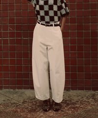 Air form pants <white>