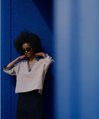 Sheer stripes shirts <beige>