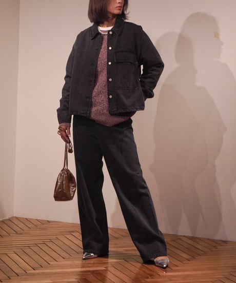 Noir Line Denim Pants