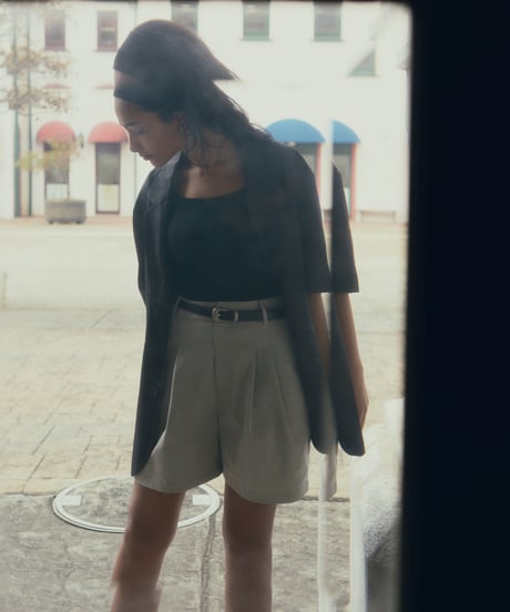 Tuck short pants