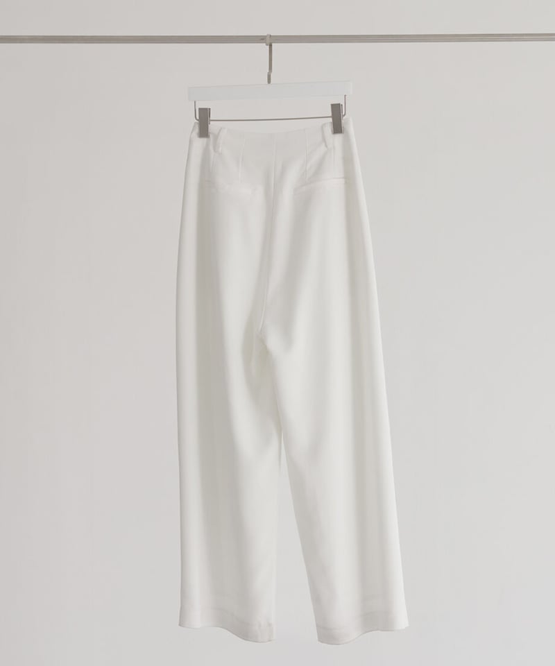 two tuck high waist pants | STUDIO ENUL
