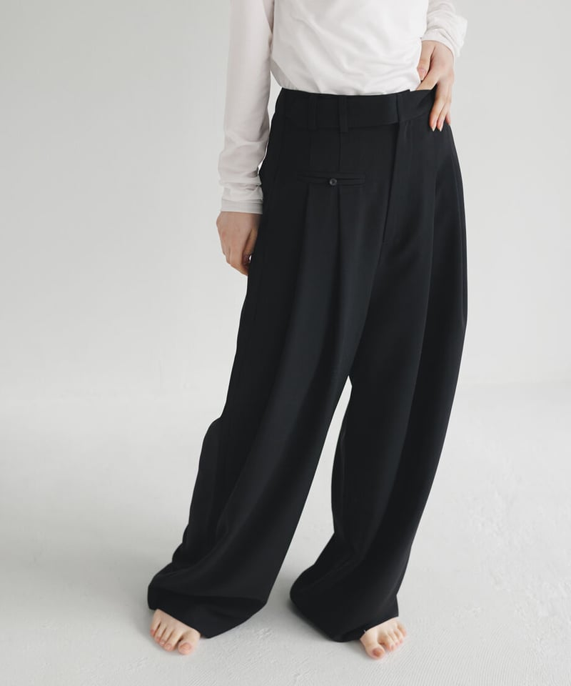 two tuck high waist pants | STUDIO ENUL two tuck high waist pants | STUDIO ENUL