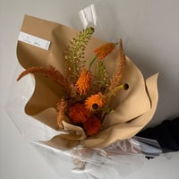 one tone bouquet / M