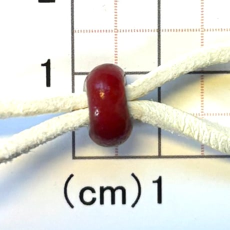 ホワイトハーツアンティークビーズ濃い赤、血赤60センチ じんごろ様