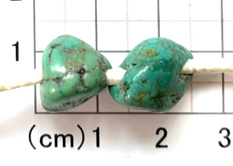2mm穴　ターコイズビーズ　ナゲット　2個　12mm　現品　No.8645