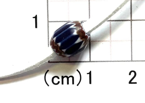シェブロンビーズ　No.1587　現品　　7.5mm