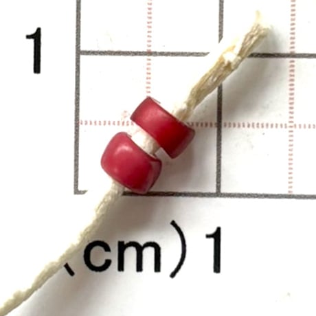 金赤ホワイトハーツ　2個　　4.5mm　NO.1205 　現品