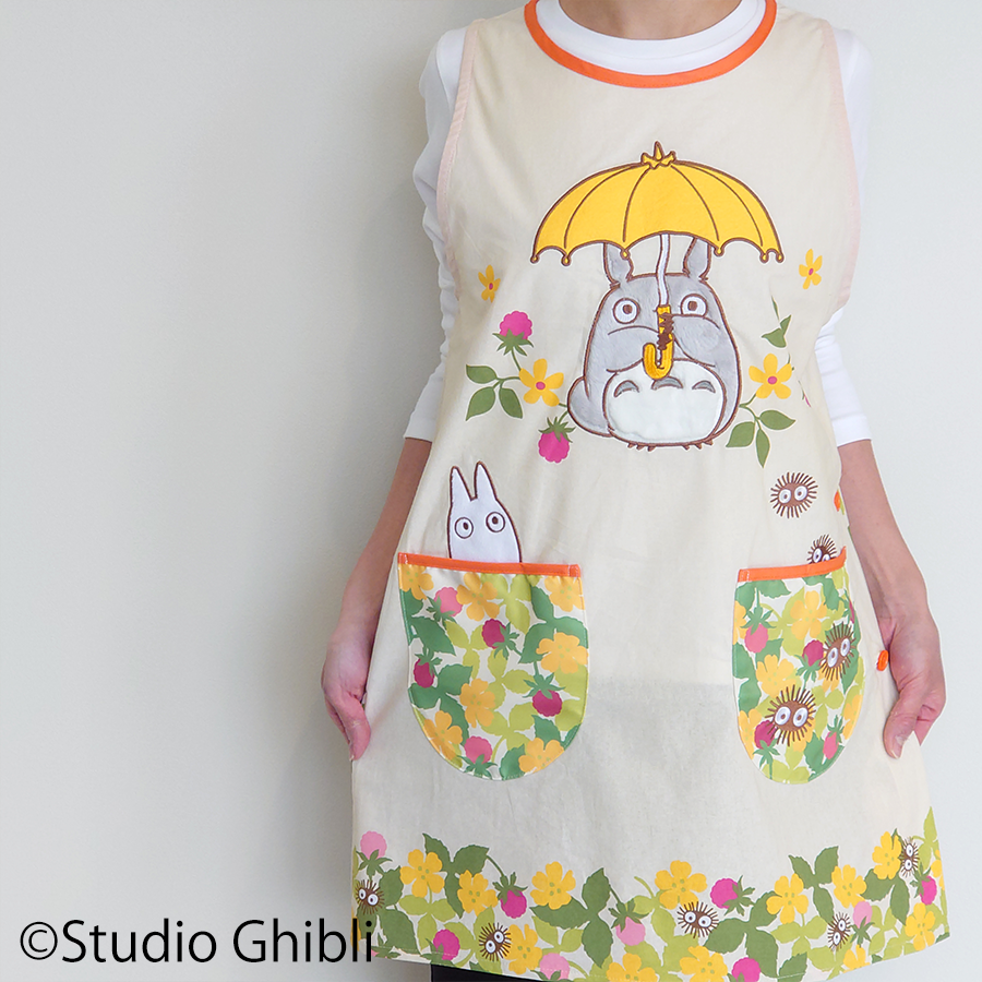 昭和レトロ　イチゴがかわいいエプロン　ストロベリーエプロン　日本製　レトロ 昭和レトロエプロンいちご | 古着と雑貨のお店 BALALAIKA