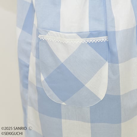 2025春夏新作 保育士エプロン モンチッチ✕ハローキティ MA43962-51 M-L サイドボタン