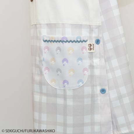 2026春夏新作 保育士エプロン モンチッチ MA44180-61 サイドボタン